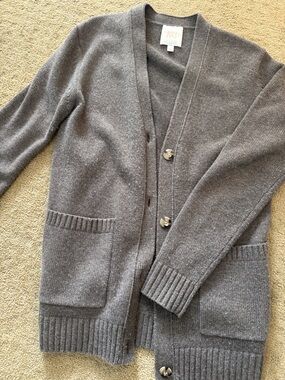 NWP Gray V-Neck Button Cardigan Sweater